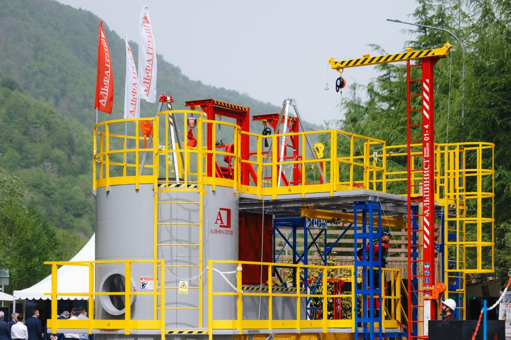 АЛЬФА ГРУПП приняло активное участие с 24 по 27 апреля в совещании на тему «Итоги работы по охране труда, промышленной, противофонтанной, пожарной и газовой безопасности в дочерних обществах и организациях ПАО „Газпром“ в 2023 году и задачи на 2024 год».